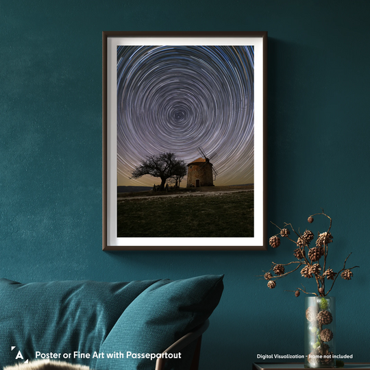 Marzena Rogozińska: Startrails over the Moravian Windmill