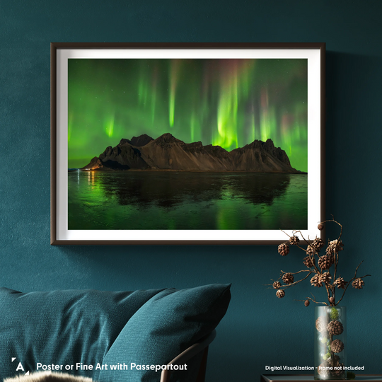 Łukasz Remkowicz: Northern Lights over Vestrahorn