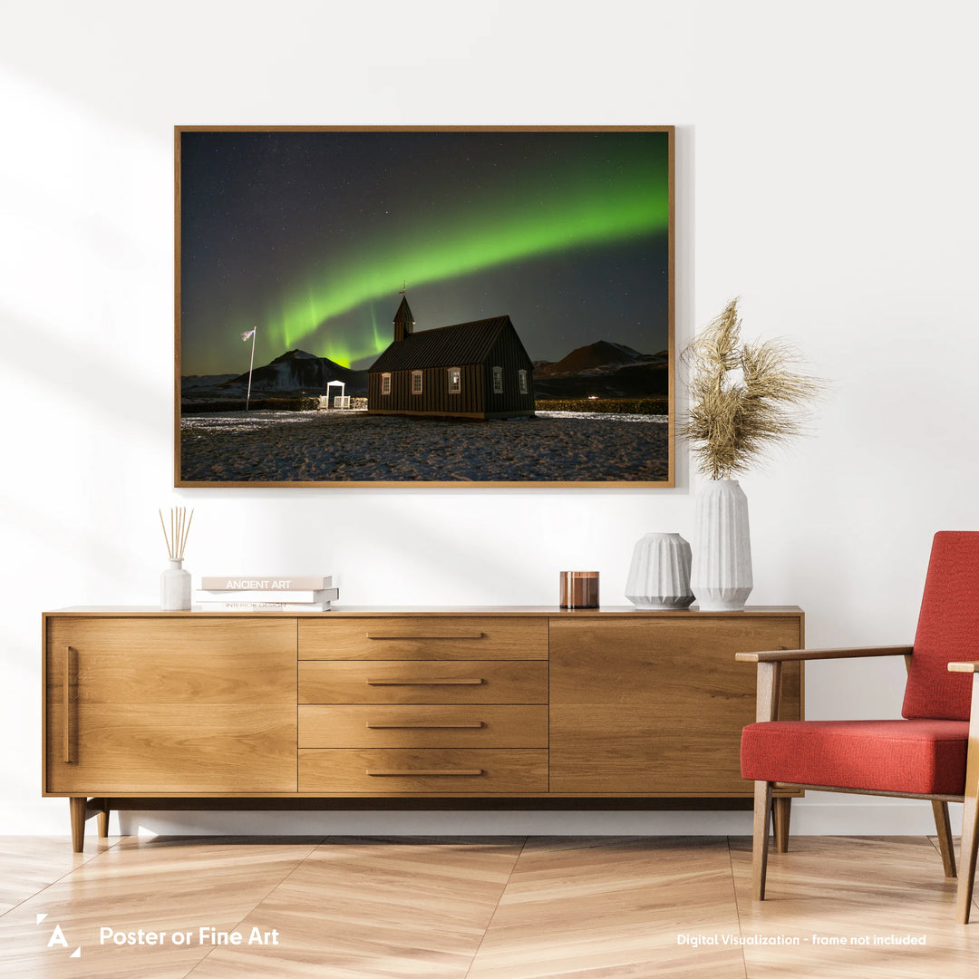 Marzena Rogozińska: Aurora over Budakirkja Church