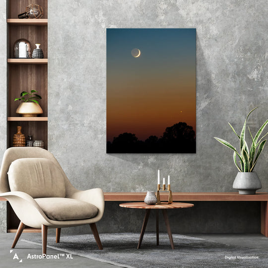 Lionel Majzik: Moon, Venus, Mars - a celestial conjunction dance