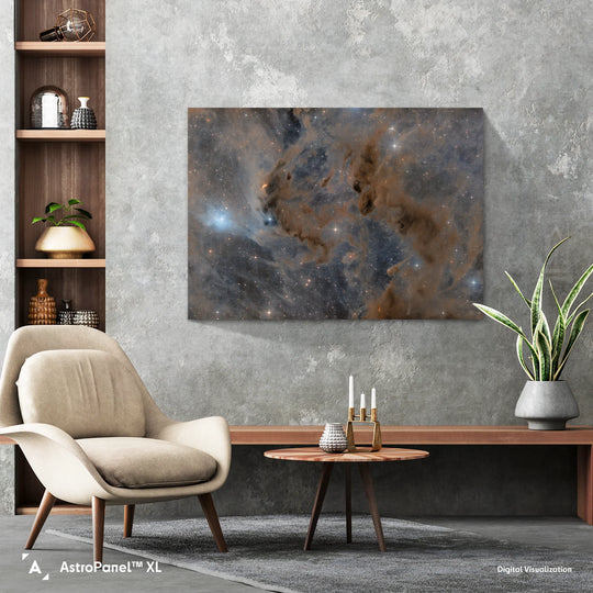 Paweł Radomski: Blue Lantern on a Grey Shore