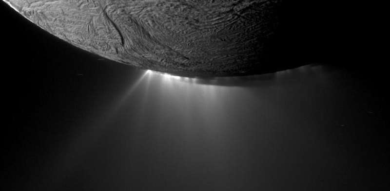 enceladus moon