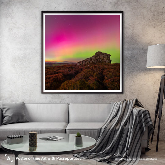 Chris Willocks: Aurora over Nipstone Rock