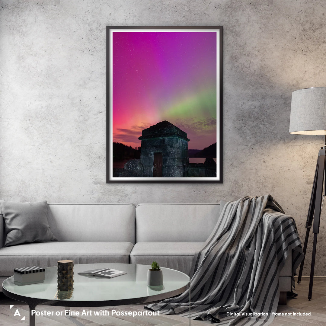 Chris Willocks: Aurora at Lake Vyrnwy 2