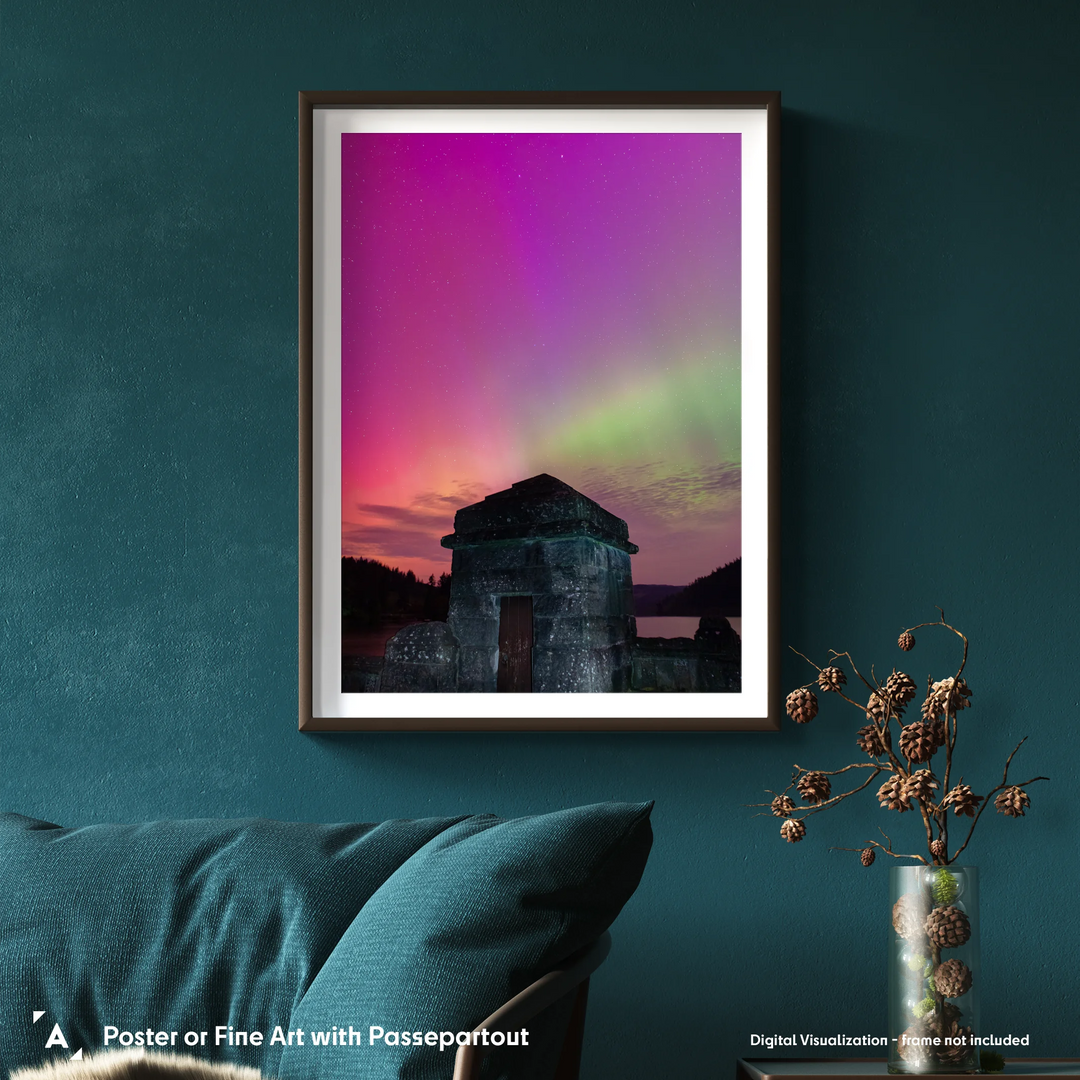 Chris Willocks: Aurora at Lake Vyrnwy 2