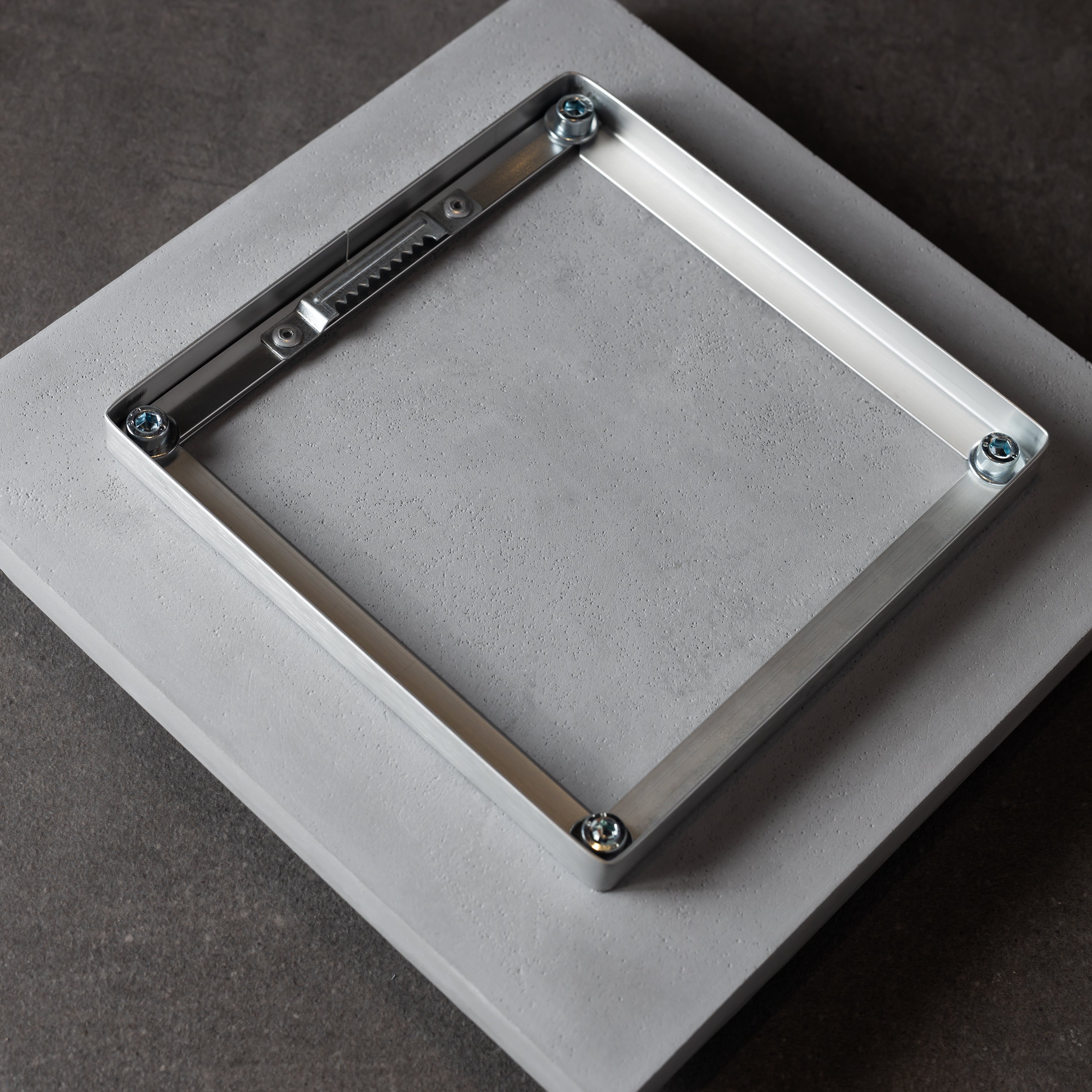 moon11段200台1枚板ヘリポート付ロータリー交差点付き MoonPlate: Apollo 11 Landing Site | Feel and Touch the Moon