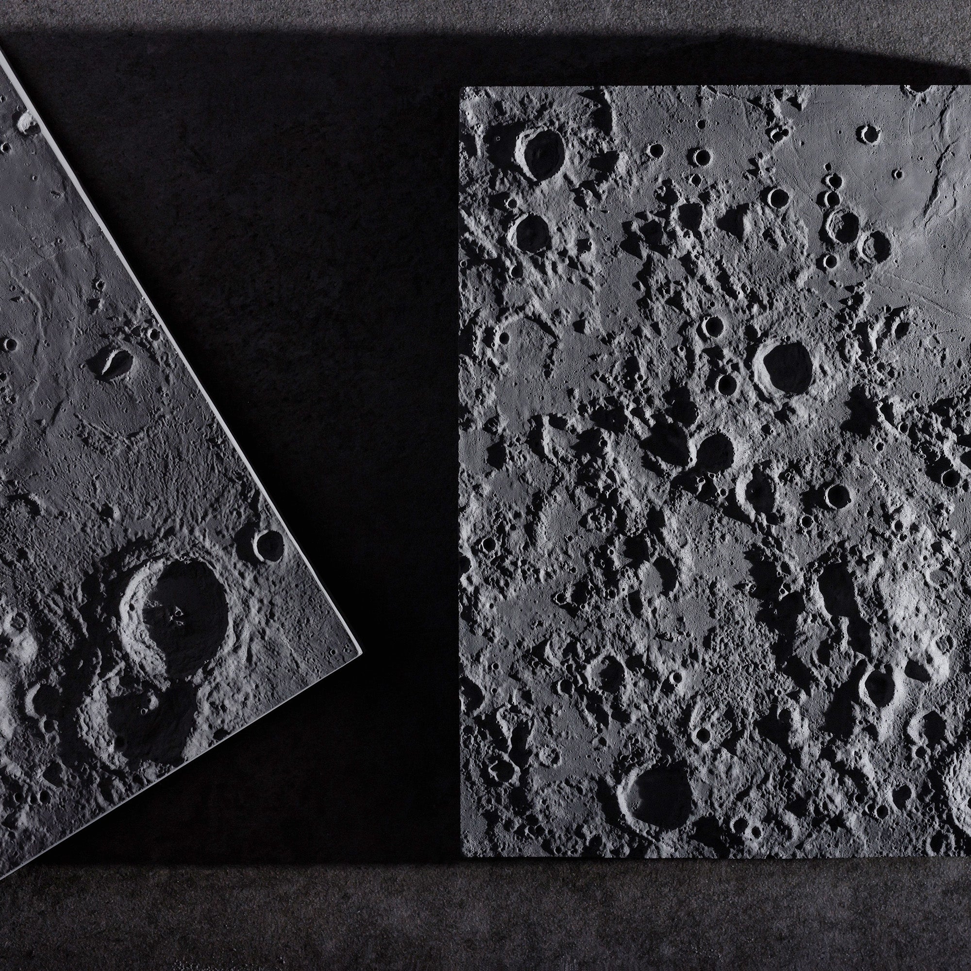 moon11段200台1枚板ヘリポート付ロータリー交差点付き MoonPlate: Apollo 11 Landing Site | Feel and Touch the Moon
